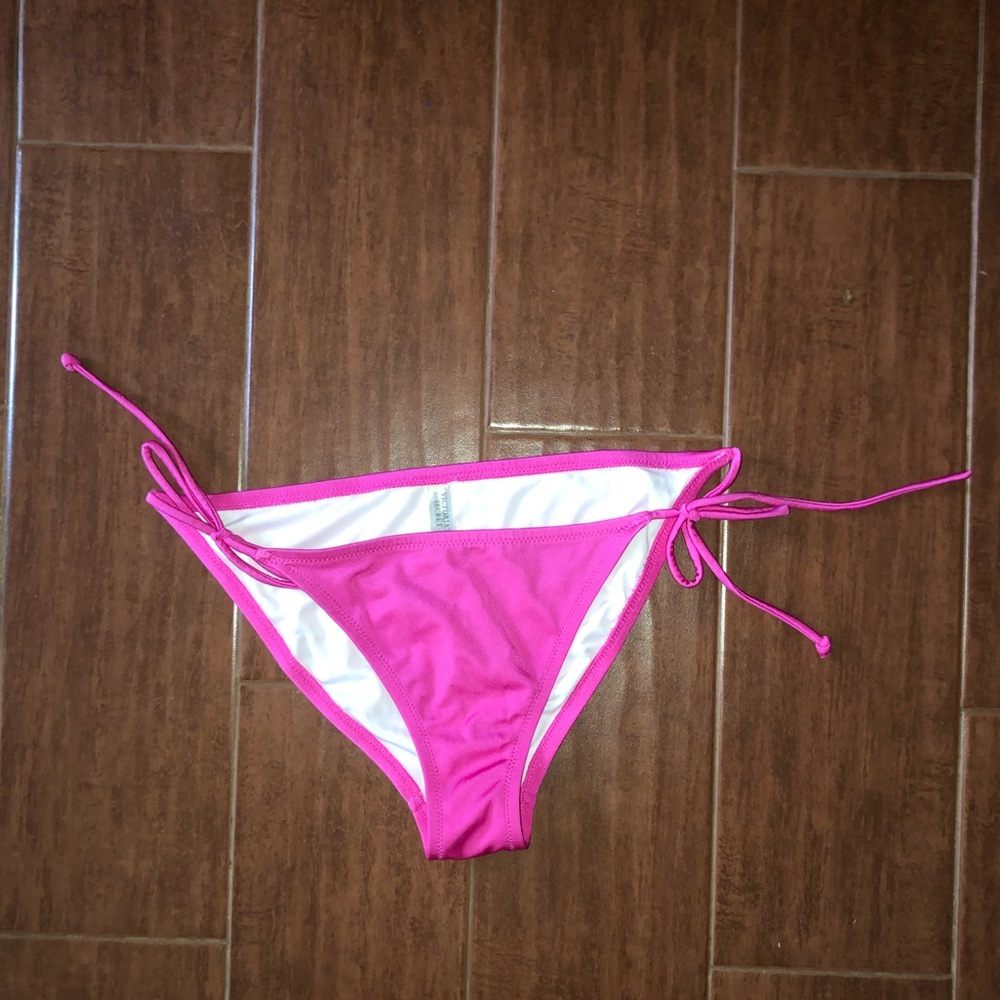 Victoria’s Secret bikini bottom!